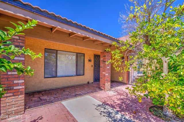 3232 E ELLIS Street, Mesa, AZ 85213