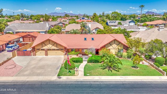 3232 E ELLIS Street, Mesa, AZ 85213