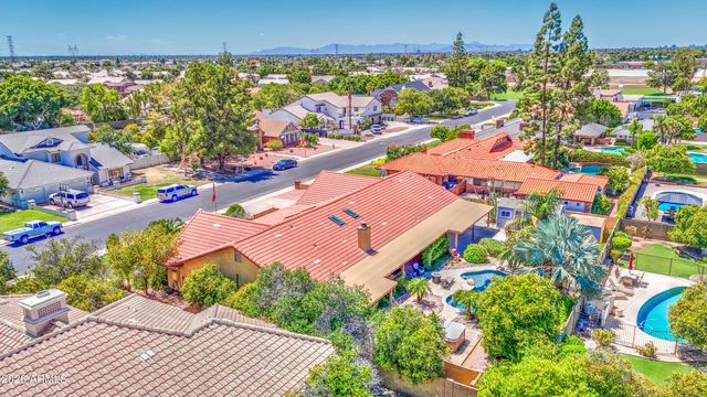 3232 E ELLIS Street, Mesa, AZ 85213