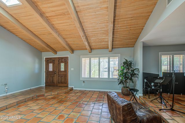 3232 E ELLIS Street, Mesa, AZ 85213