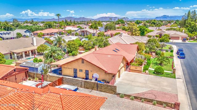 3232 E ELLIS Street, Mesa, AZ 85213