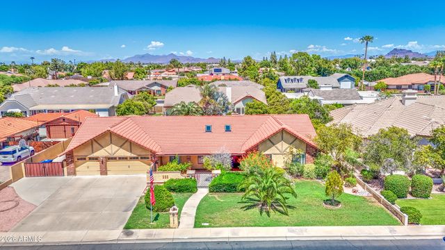 3232 E ELLIS Street, Mesa, AZ 85213
