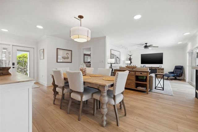 1424 47TH AVENUE NE, St Petersburg, FL 33703