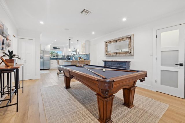 1424 47TH AVENUE NE, St Petersburg, FL 33703