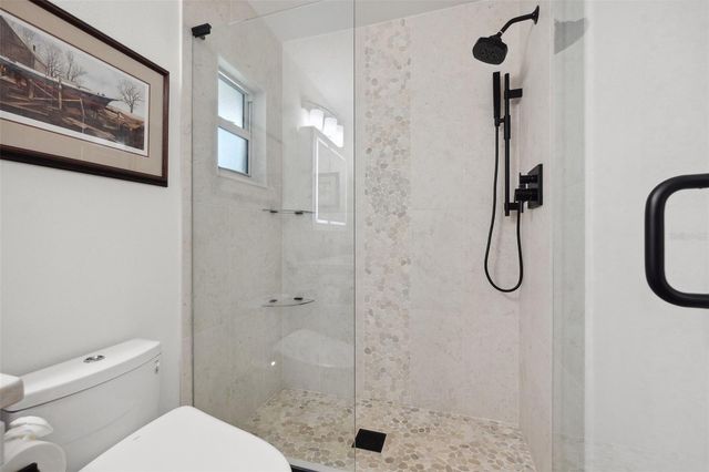 1424 47TH AVENUE NE, St Petersburg, FL 33703