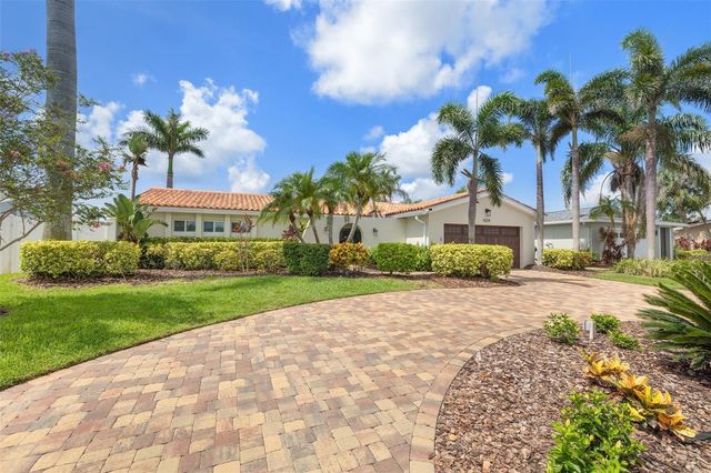 1424 47TH AVENUE NE, St Petersburg, FL 33703