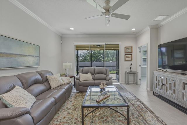 8017 PINE CREST STREET, Seminole, FL 33777