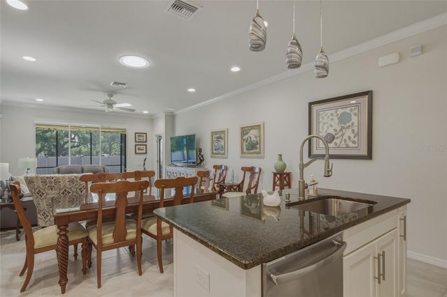 8017 PINE CREST STREET, Seminole, FL 33777