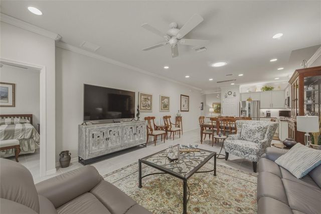 8017 PINE CREST STREET, Seminole, FL 33777