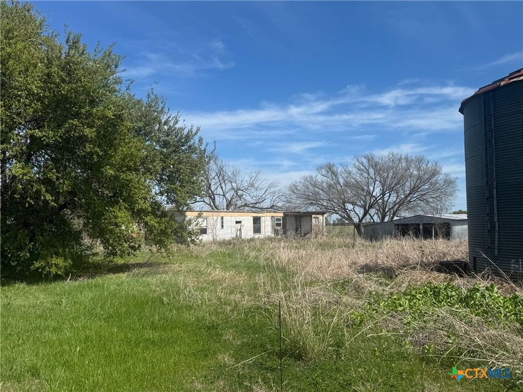 Image 2 of property listing at 224 5th street, Burlington, TX 76519