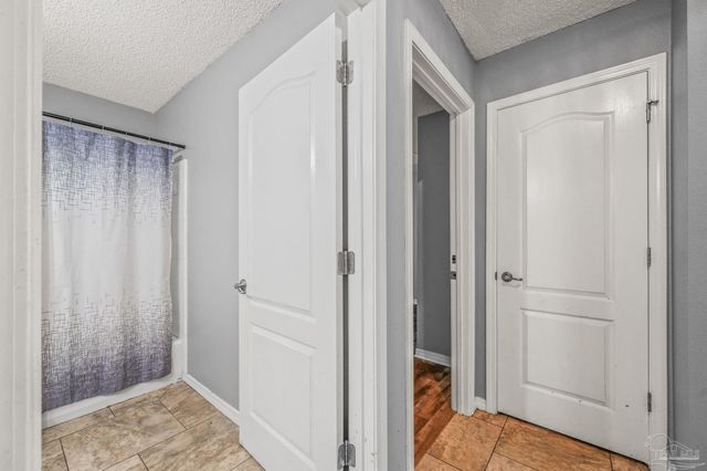 9803 Knollview Dr, Pensacola, FL 32514