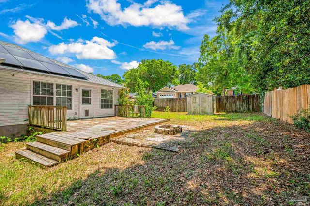 9803 Knollview Dr, Pensacola, FL 32514