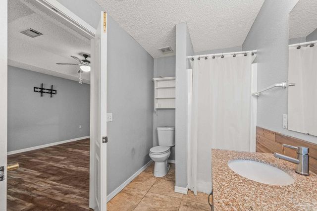 9803 Knollview Dr, Pensacola, FL 32514