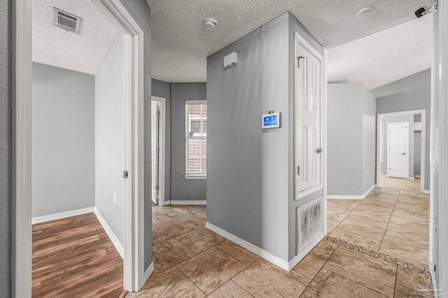 9803 Knollview Dr, Pensacola, FL 32514