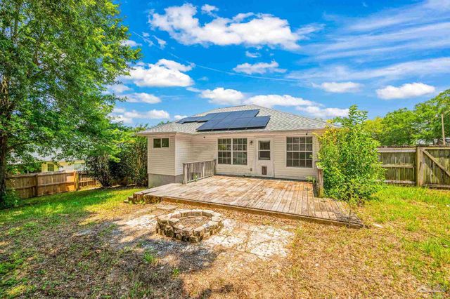 9803 Knollview Dr, Pensacola, FL 32514