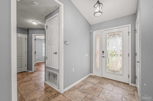 9803 Knollview Dr, Pensacola, FL 32514