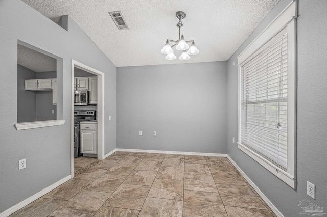 9803 Knollview Dr, Pensacola, FL 32514