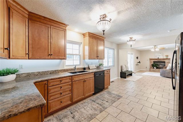 1504 Prairie View Drive, Edwardsville, IL 62025
