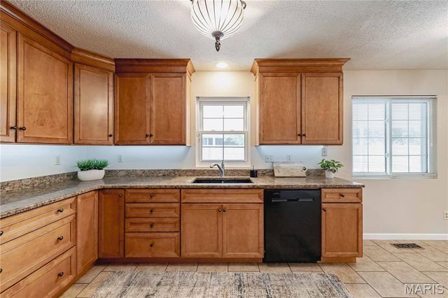 1504 Prairie View Drive, Edwardsville, IL 62025