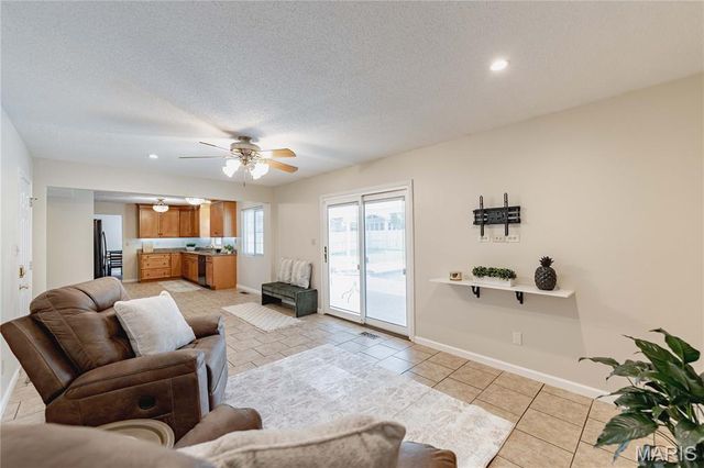 1504 Prairie View Drive, Edwardsville, IL 62025