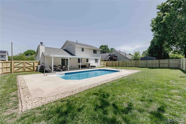 1504 Prairie View Drive, Edwardsville, IL 62025