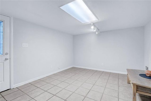 183 Mark Twain DR, Newport News, VA 23602