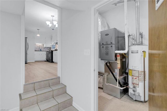 183 Mark Twain DR, Newport News, VA 23602