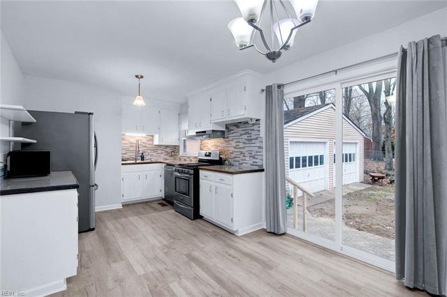 183 Mark Twain DR, Newport News, VA 23602