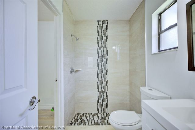 529 Aston Martin Drive, Sebring, FL 33872