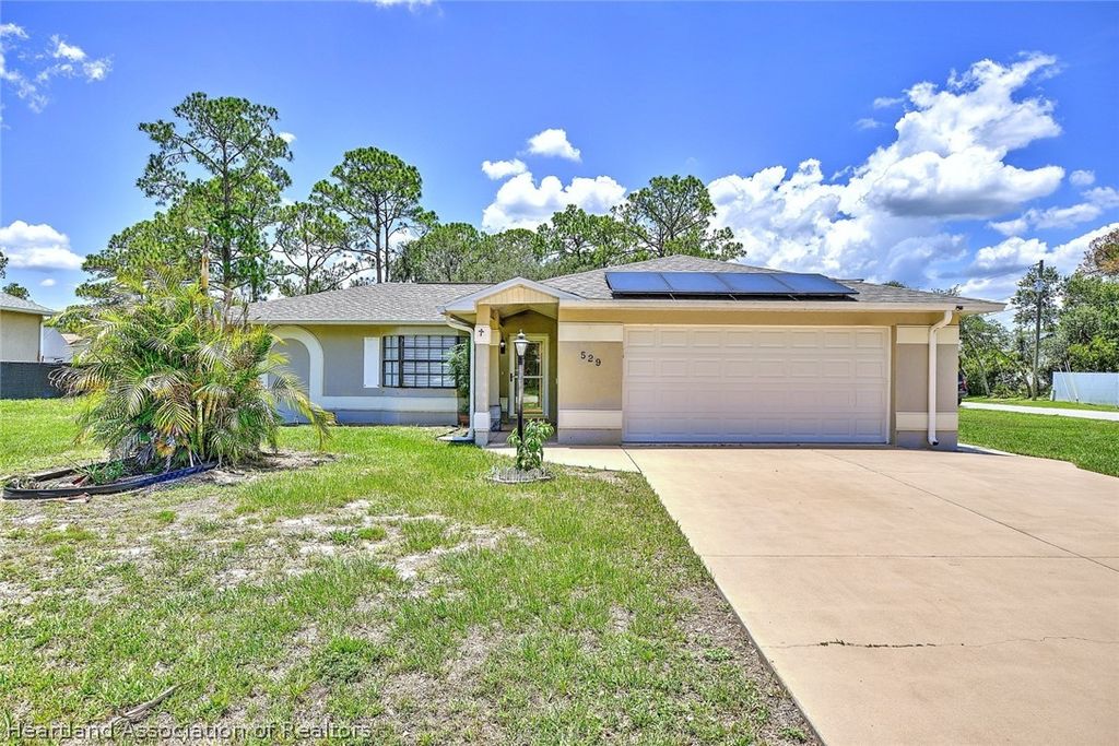 529 Aston Martin Drive, Sebring, FL 33872