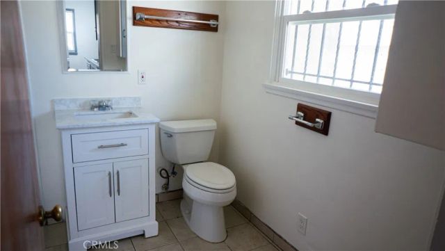3321 E 17th Street, Long Beach, CA 90804