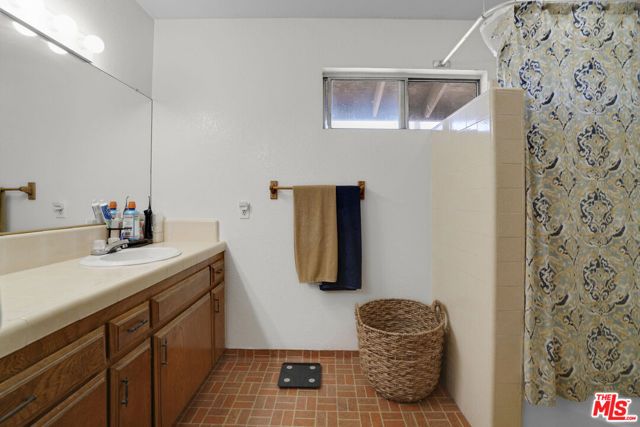 4812 Live Oak Street, Cudahy, CA 90201