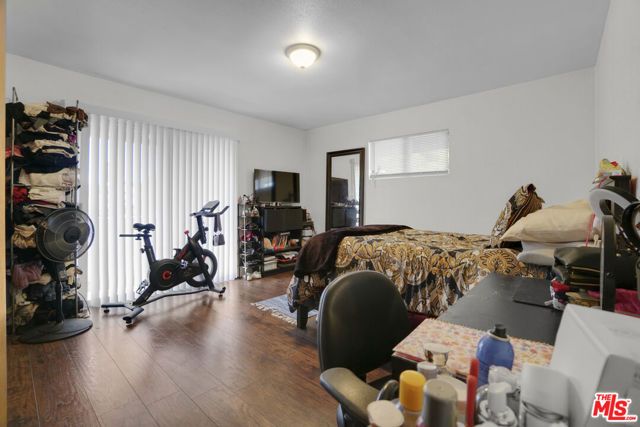 4812 Live Oak Street, Cudahy, CA 90201