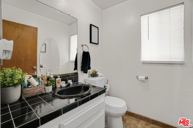 4812 Live Oak Street, Cudahy, CA 90201