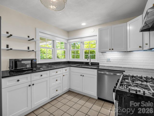 117 Whitney Avenue, Tryon, NC 28782
