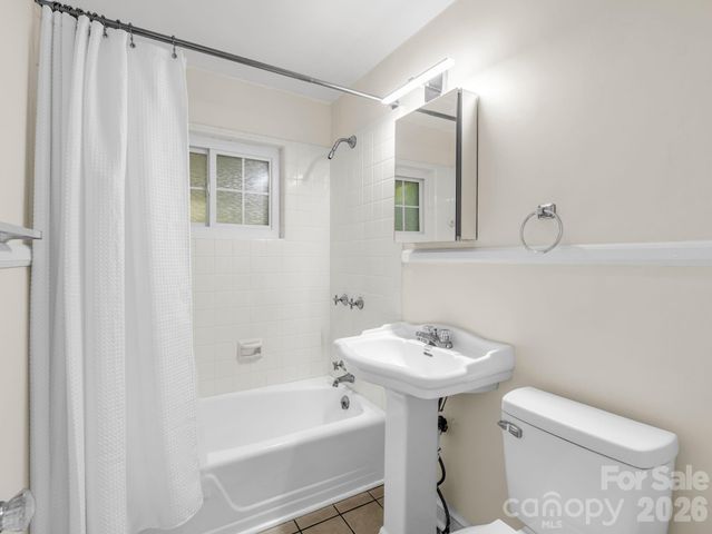 117 Whitney Avenue, Tryon, NC 28782