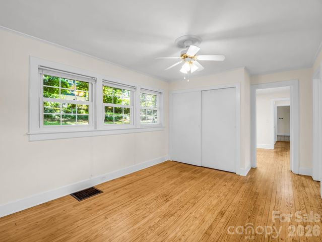117 Whitney Avenue, Tryon, NC 28782