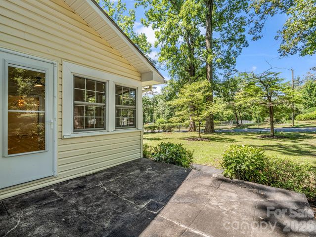 117 Whitney Avenue, Tryon, NC 28782