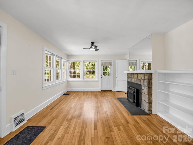 117 Whitney Avenue, Tryon, NC 28782