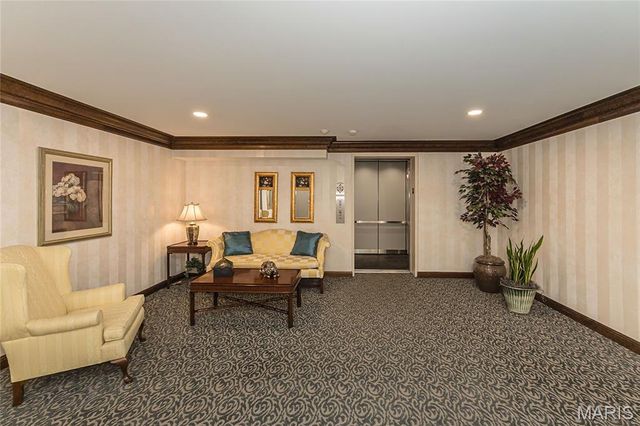 14308 Conway Meadows Court 201, Chesterfield, MO 63017