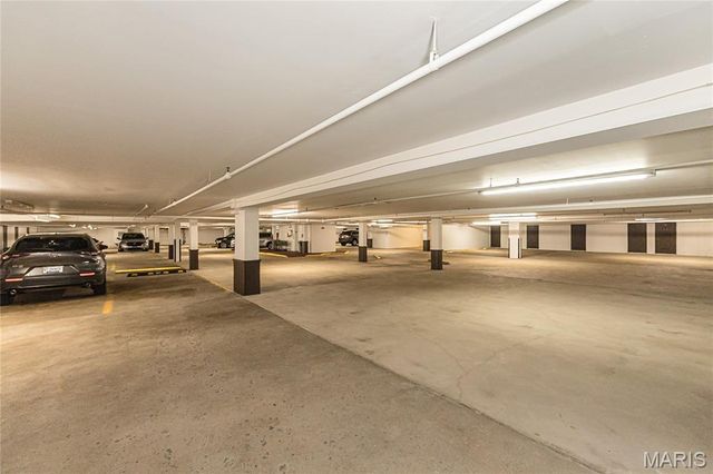 14308 Conway Meadows Court 201, Chesterfield, MO 63017