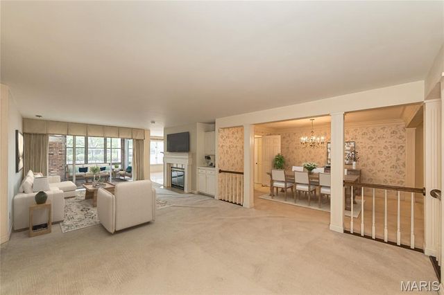 14308 Conway Meadows Court 201, Chesterfield, MO 63017