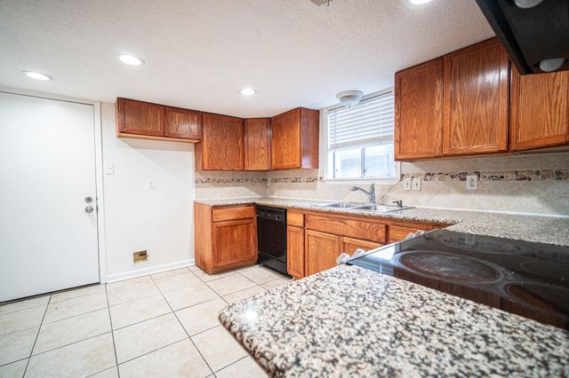 7015 San Pablo Drive, Houston, TX 77083