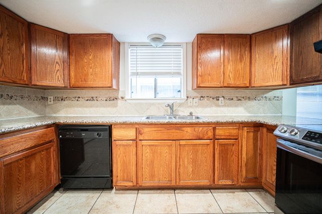 7015 San Pablo Drive, Houston, TX 77083