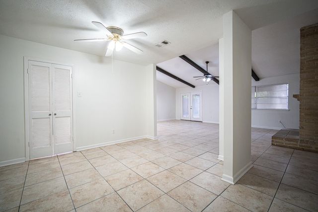 7015 San Pablo Drive, Houston, TX 77083