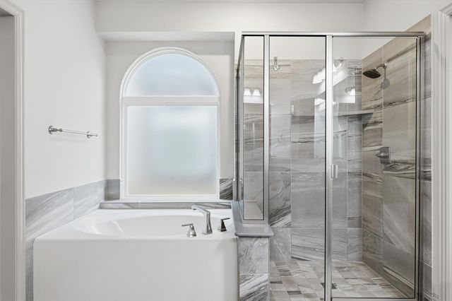 8700 Treehouse Court, Fort Worth, TX 76123