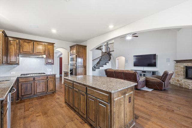 8700 Treehouse Court, Fort Worth, TX 76123