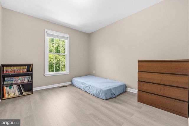10256 EAGLE NEST CT, Fairfax, VA 22032