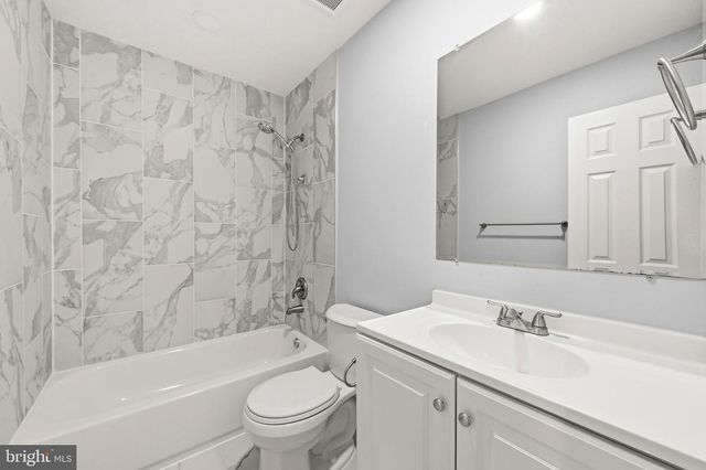 10256 EAGLE NEST CT, Fairfax, VA 22032