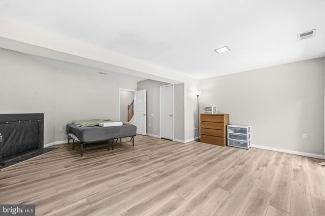 10256 EAGLE NEST CT, Fairfax, VA 22032